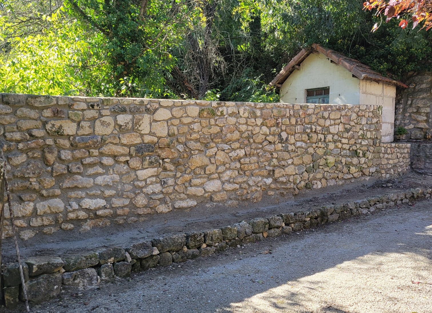 Mur en pierre réalisé sur mesure